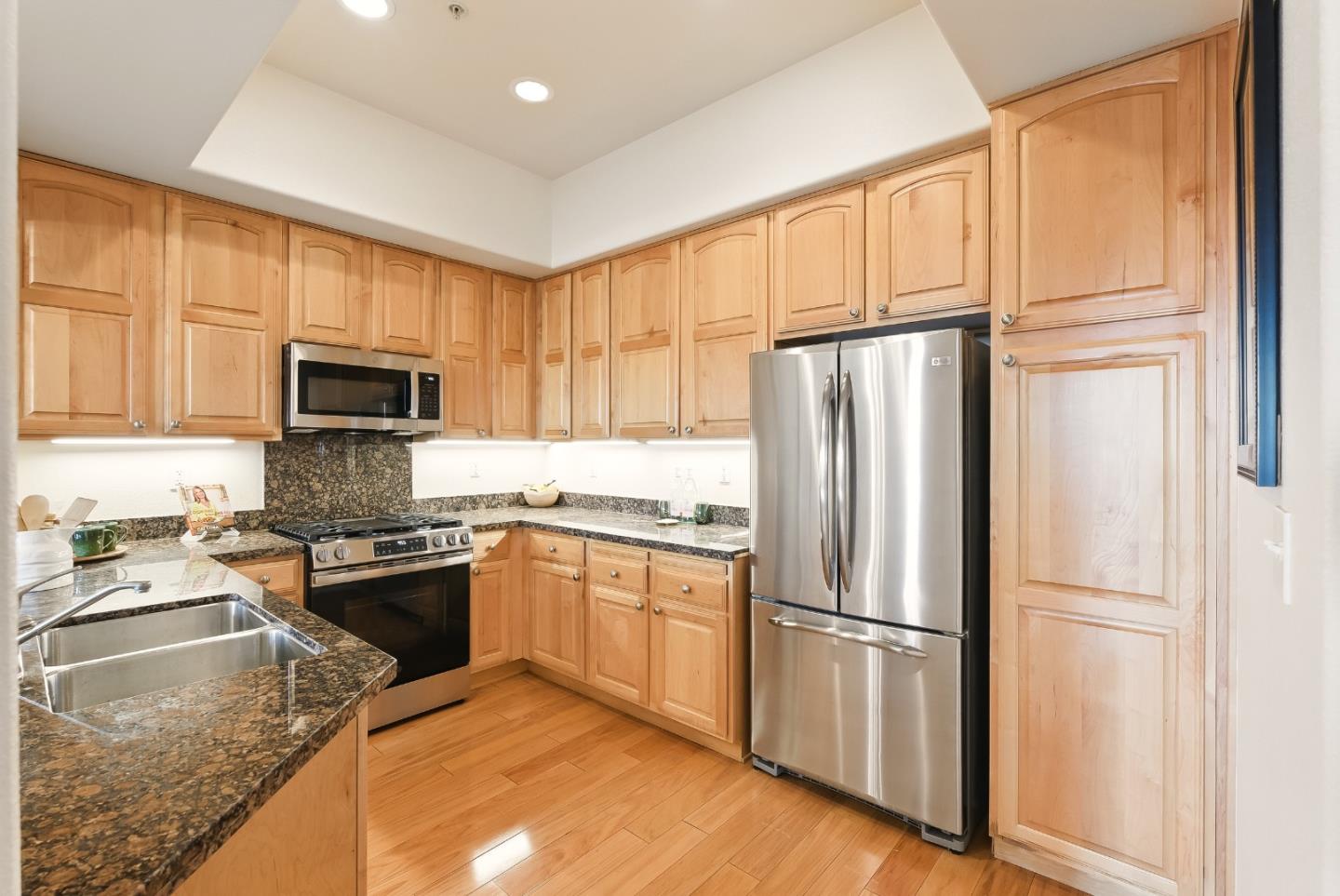 Detail Gallery Image 4 of 36 For 88 S Broadway #3307,  Millbrae,  CA 94030 - 2 Beds | 2 Baths