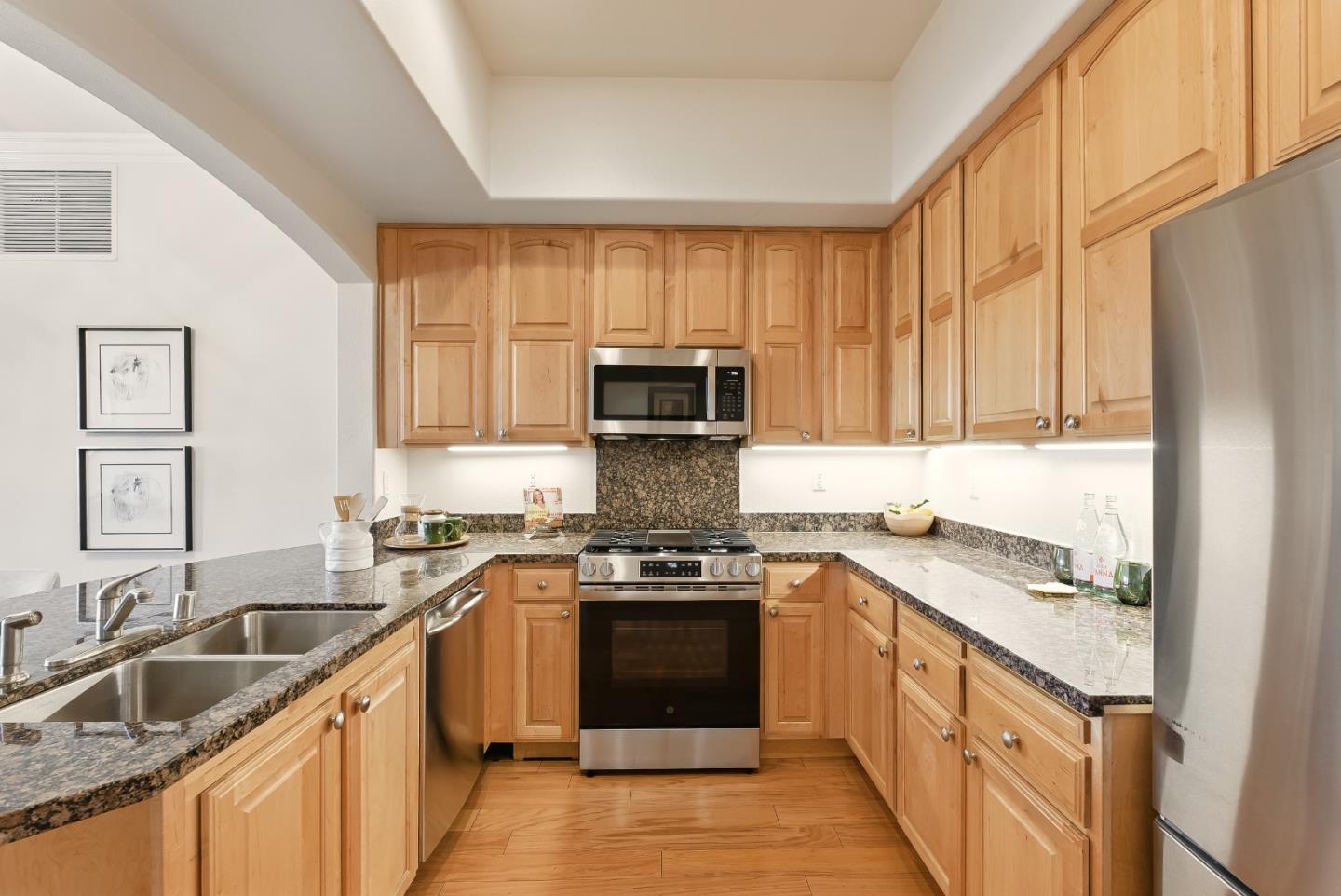Detail Gallery Image 5 of 36 For 88 S Broadway #3307,  Millbrae,  CA 94030 - 2 Beds | 2 Baths