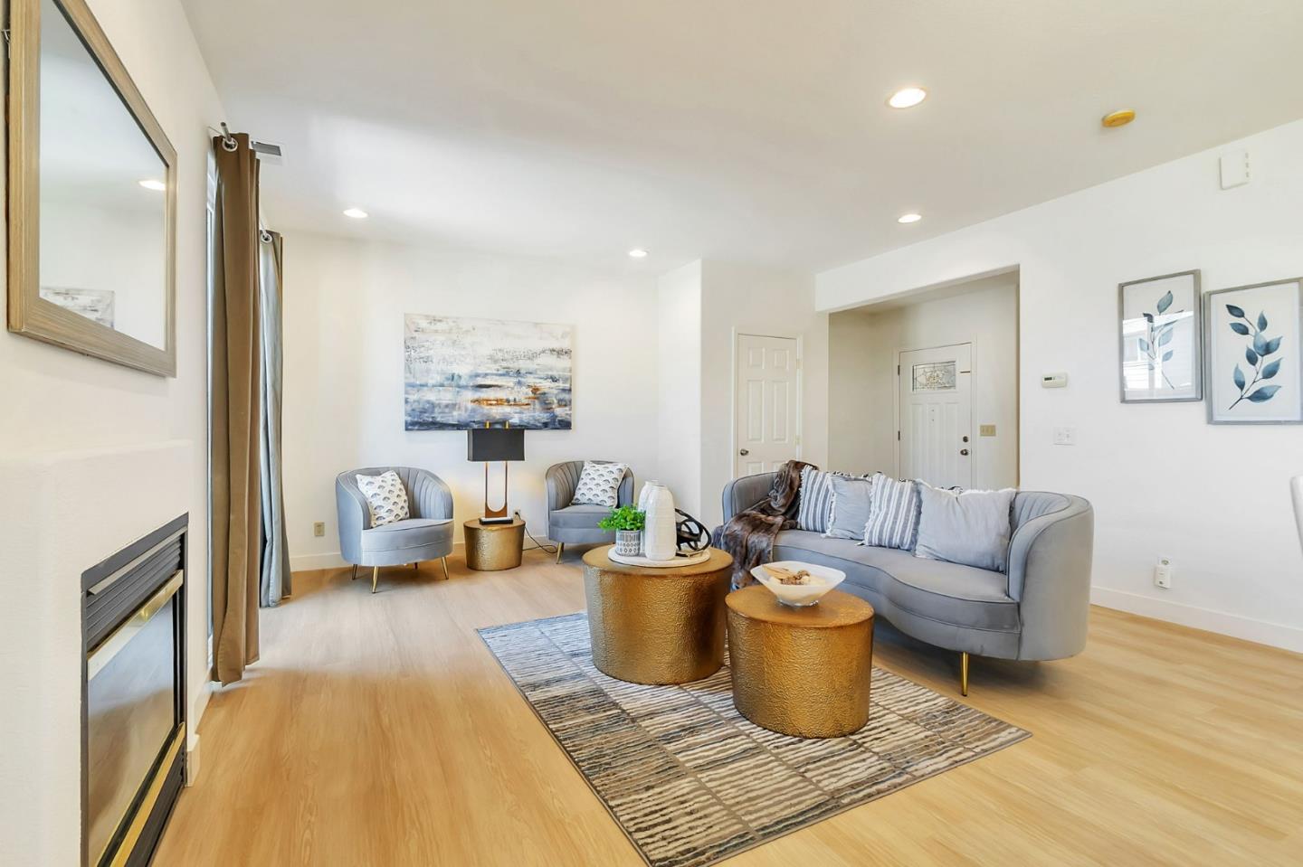 Detail Gallery Image 10 of 48 For 425 Carpentier Way, San Jose,  CA 95111 - 3 Beds | 2/1 Baths