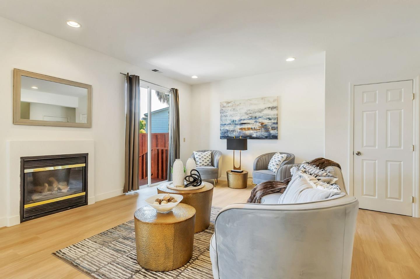 Detail Gallery Image 11 of 48 For 425 Carpentier Way, San Jose,  CA 95111 - 3 Beds | 2/1 Baths