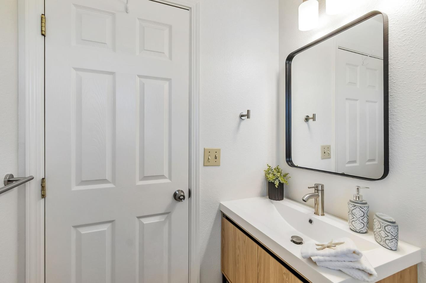 Detail Gallery Image 37 of 48 For 425 Carpentier Way, San Jose,  CA 95111 - 3 Beds | 2/1 Baths