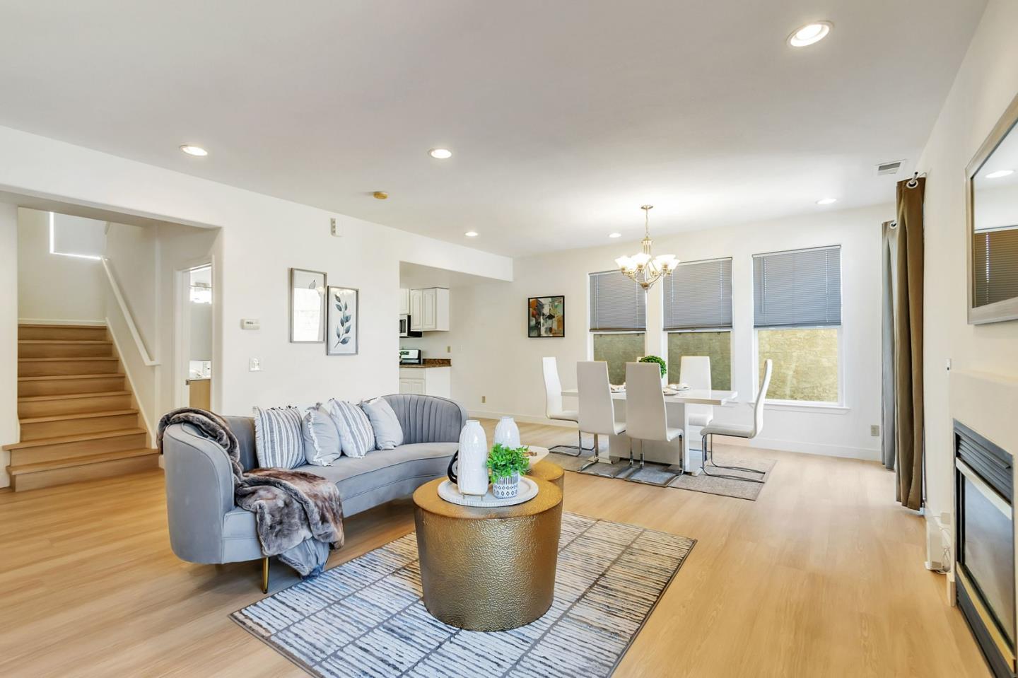 Detail Gallery Image 9 of 48 For 425 Carpentier Way, San Jose,  CA 95111 - 3 Beds | 2/1 Baths