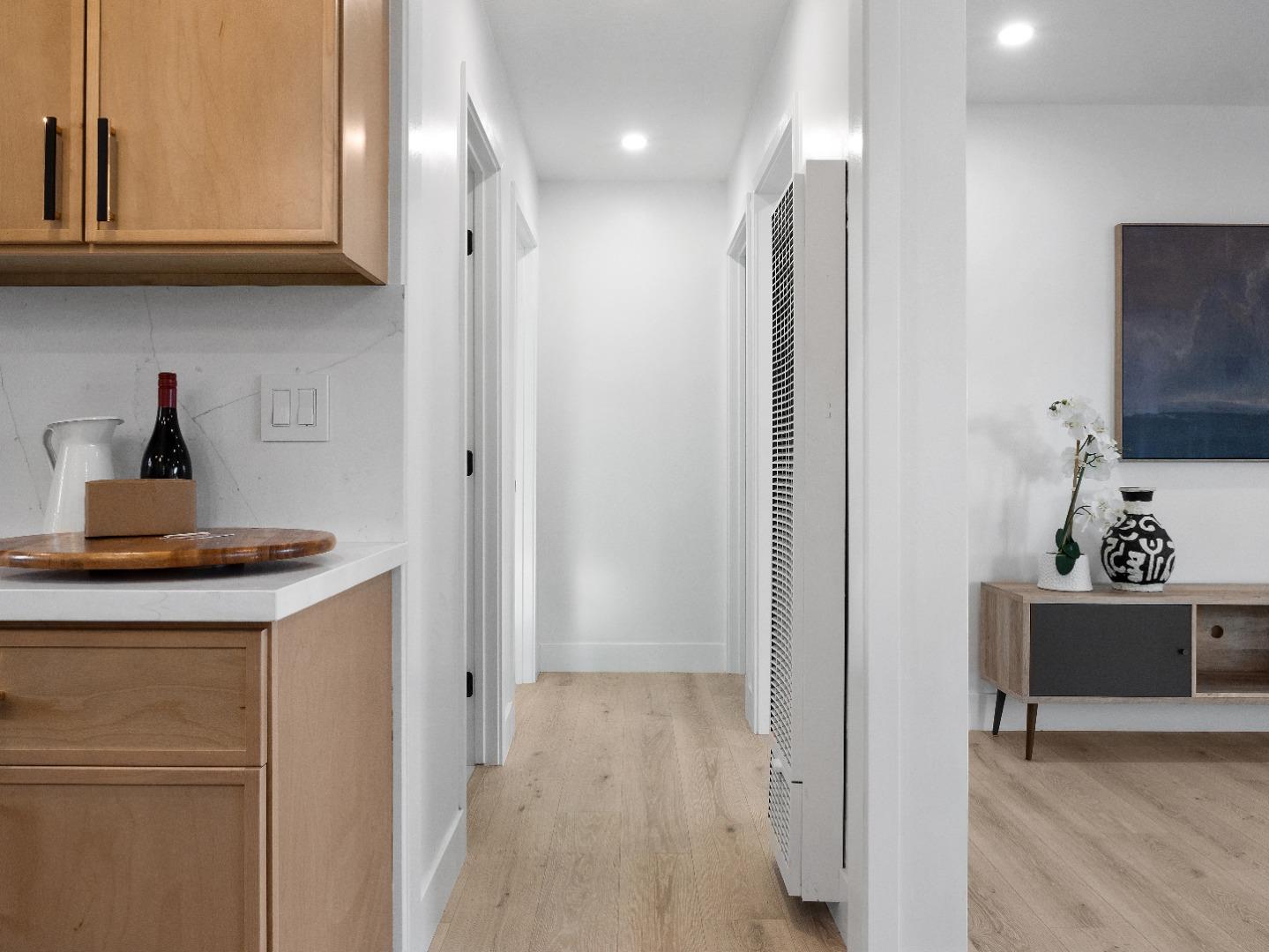 Detail Gallery Image 14 of 26 For 920 Delaware Ave, Santa Cruz,  CA 95060 - 2 Beds | 1 Baths