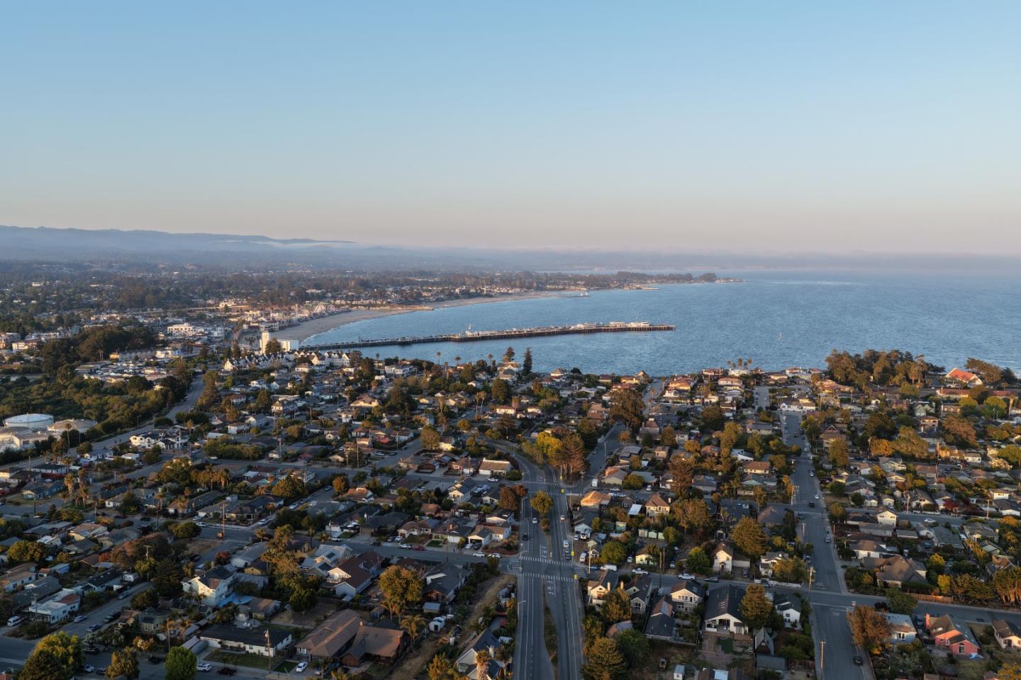 Detail Gallery Image 2 of 26 For 920 Delaware Ave, Santa Cruz,  CA 95060 - 2 Beds | 1 Baths