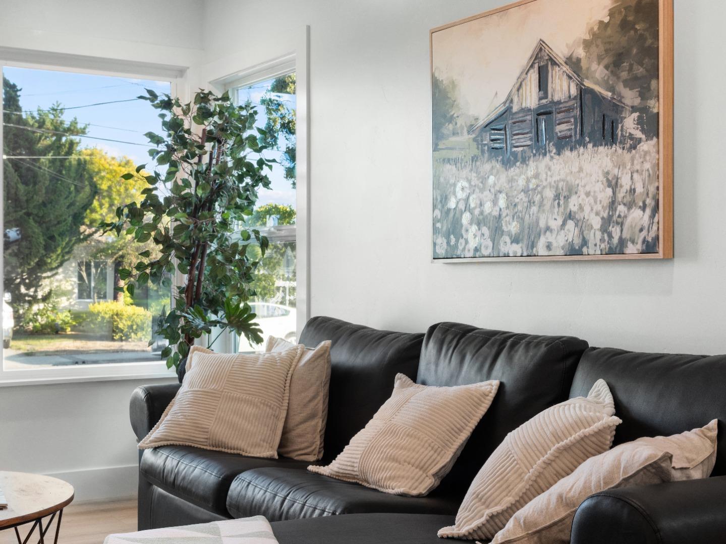 Detail Gallery Image 6 of 26 For 920 Delaware Ave, Santa Cruz,  CA 95060 - 2 Beds | 1 Baths