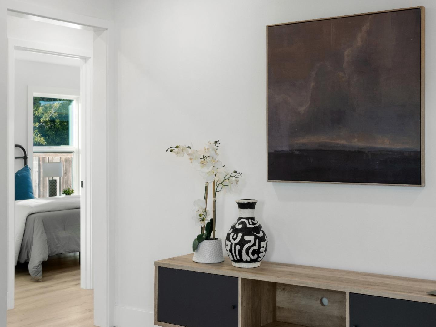 Detail Gallery Image 7 of 26 For 920 Delaware Ave, Santa Cruz,  CA 95060 - 2 Beds | 1 Baths