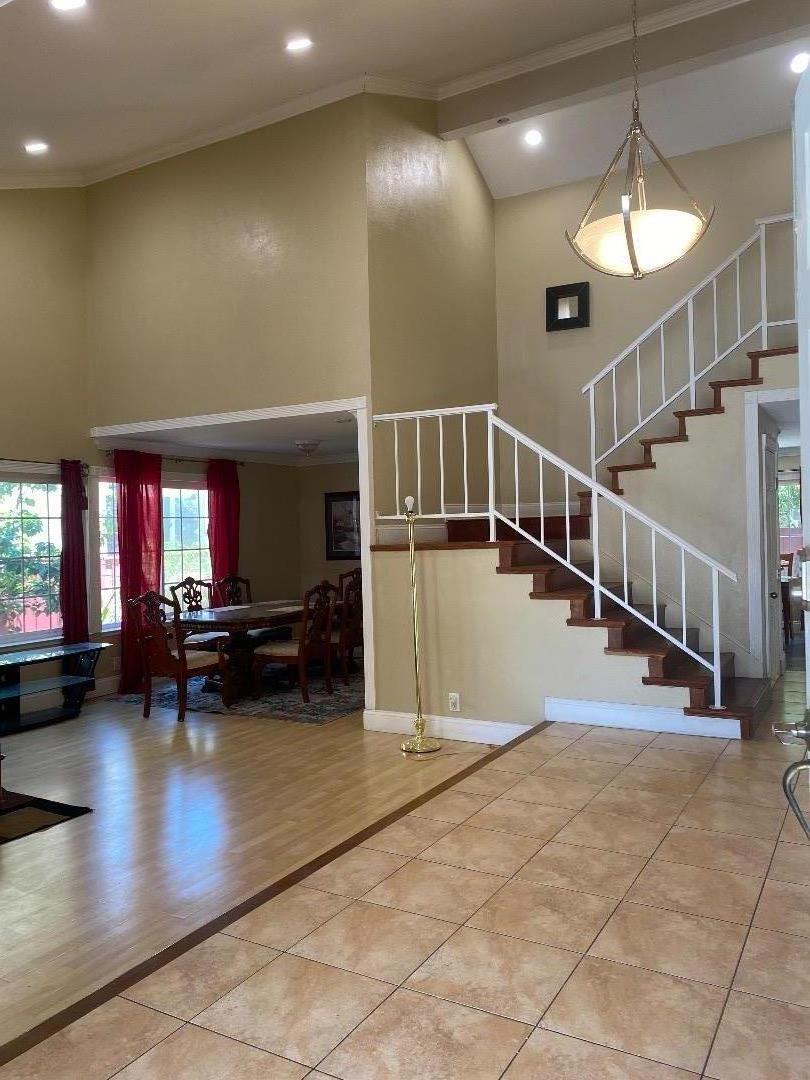 Detail Gallery Image 5 of 13 For 6954 Port Rowan Dr, San Jose,  CA 95119 - 5 Beds | 3 Baths