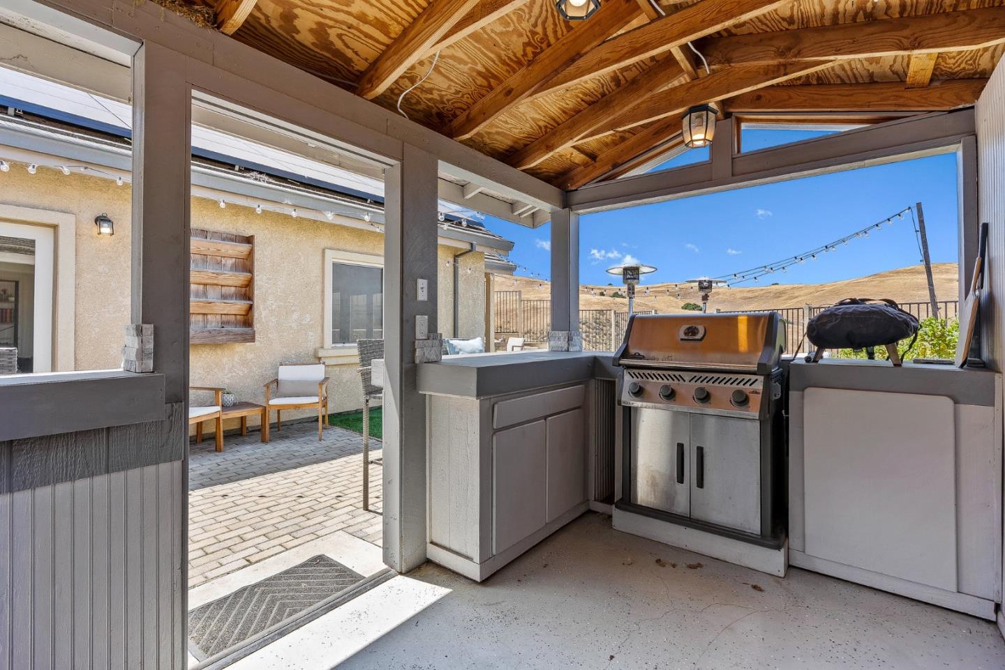 Detail Gallery Image 12 of 24 For 26446 Honor Ln, Salinas,  CA 93908 - 3 Beds | 2 Baths