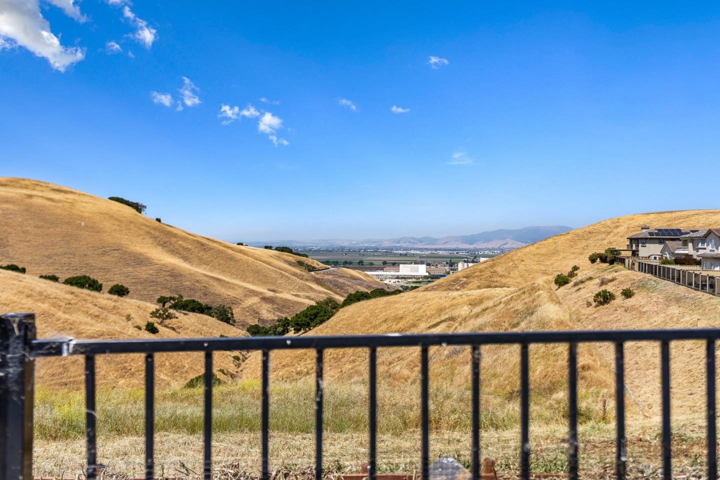 Detail Gallery Image 23 of 24 For 26446 Honor Ln, Salinas,  CA 93908 - 3 Beds | 2 Baths