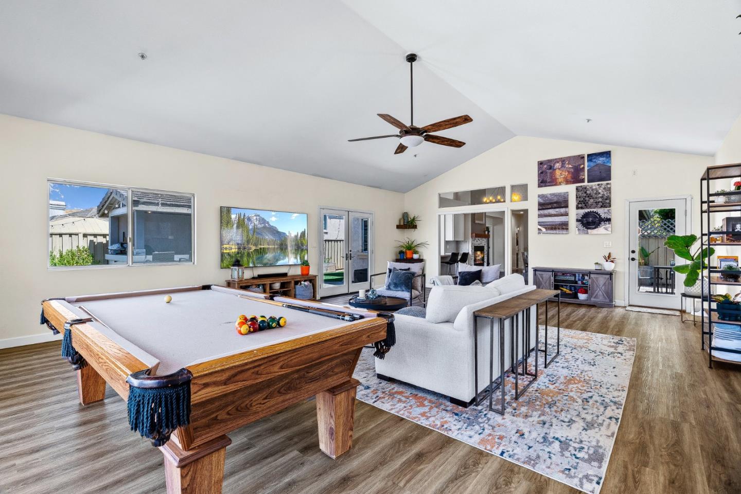 Detail Gallery Image 7 of 24 For 26446 Honor Ln, Salinas,  CA 93908 - 3 Beds | 2 Baths