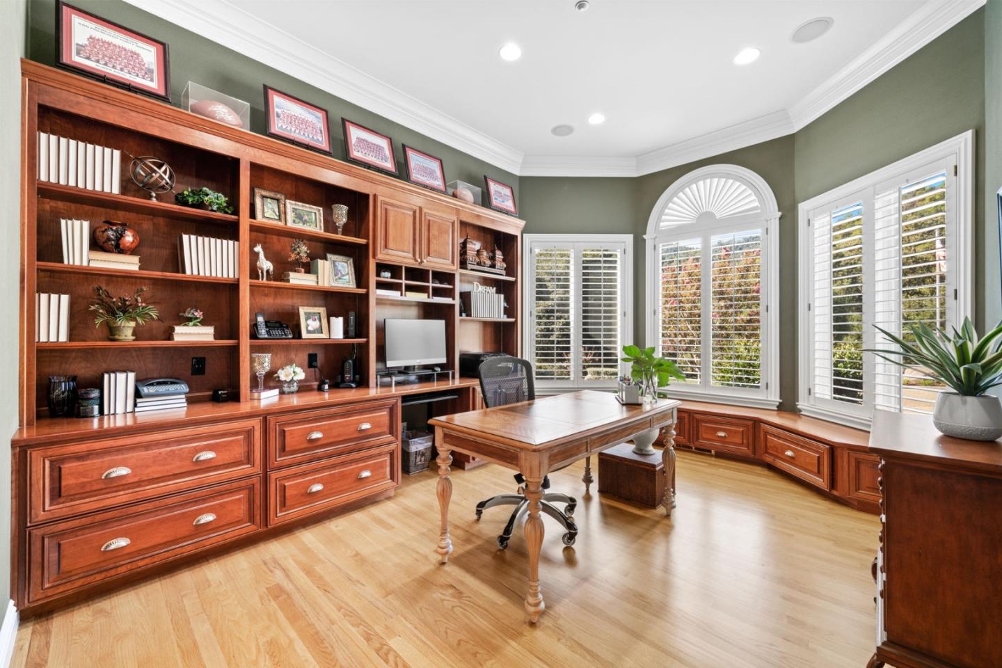Detail Gallery Image 11 of 58 For 6585 Redwood Retreat Rd, Gilroy,  CA 95020 - 4 Beds | 3/1 Baths