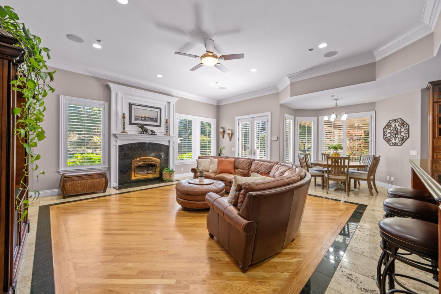 Detail Gallery Image 14 of 58 For 6585 Redwood Retreat Rd, Gilroy,  CA 95020 - 4 Beds | 3/1 Baths