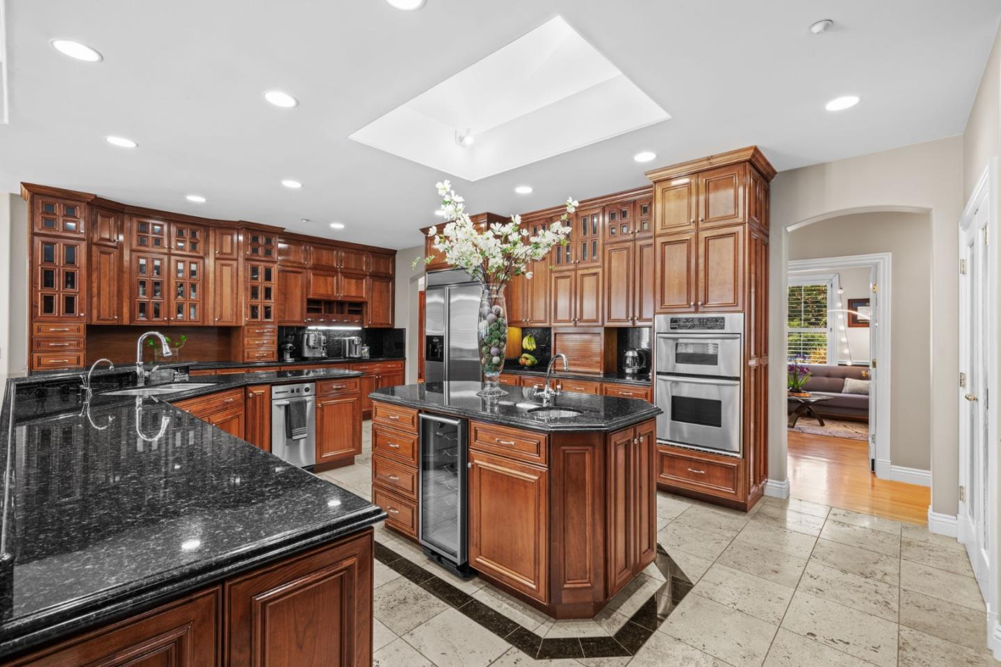 Detail Gallery Image 18 of 58 For 6585 Redwood Retreat Rd, Gilroy,  CA 95020 - 4 Beds | 3/1 Baths