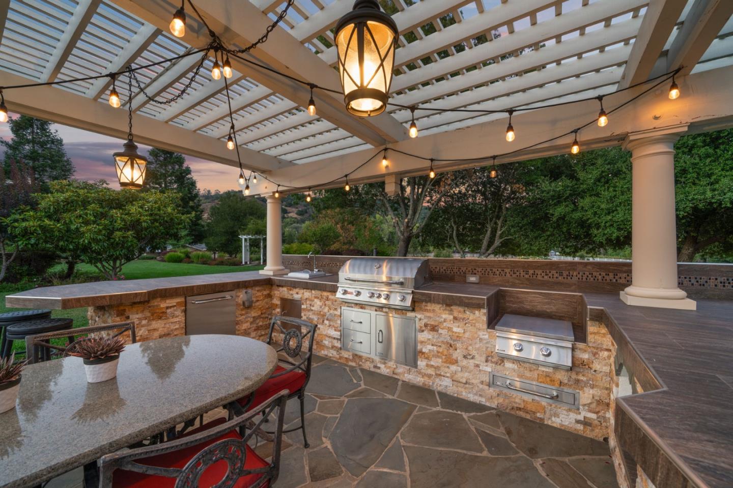 Detail Gallery Image 43 of 58 For 6585 Redwood Retreat Rd, Gilroy,  CA 95020 - 4 Beds | 3/1 Baths