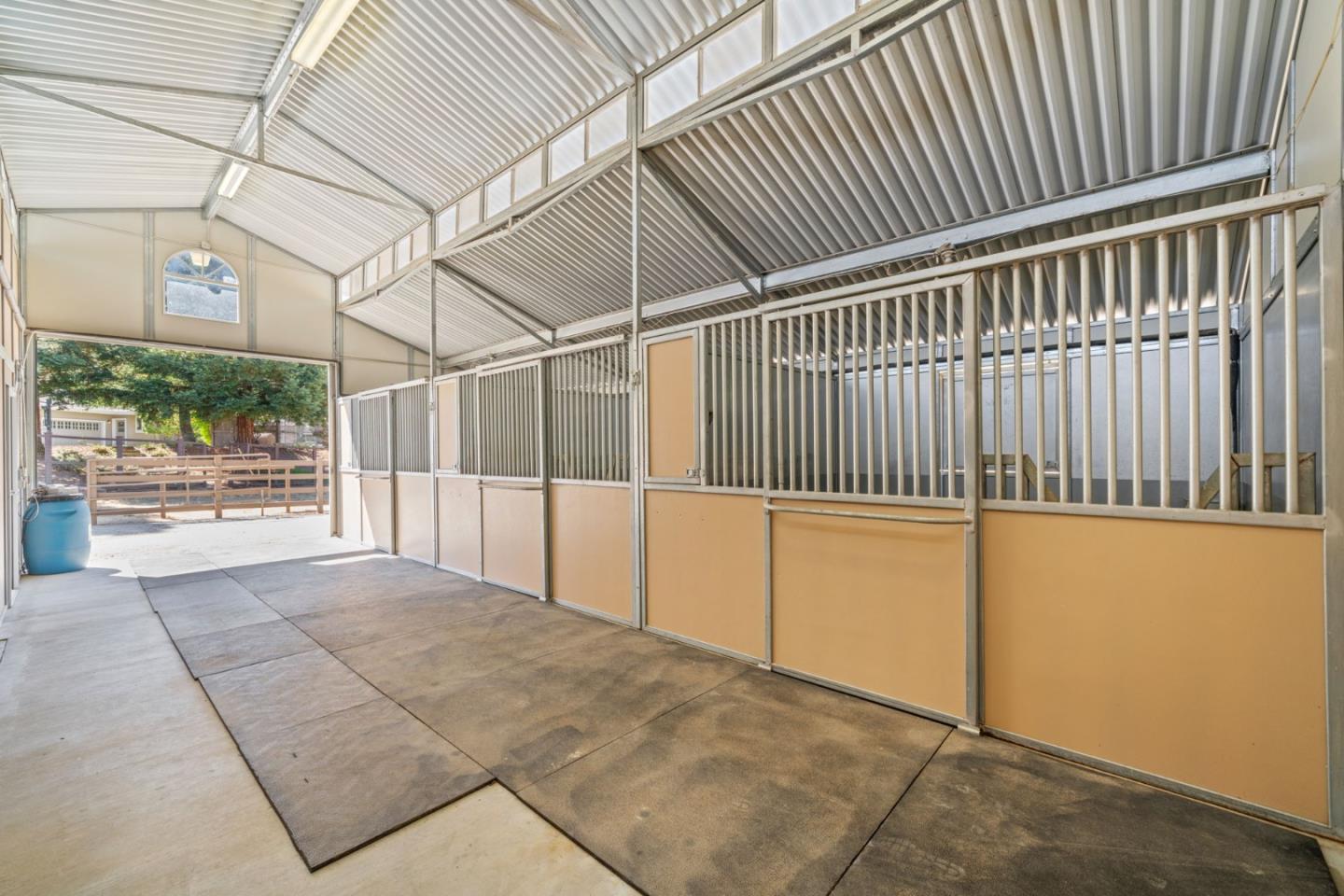Detail Gallery Image 51 of 58 For 6585 Redwood Retreat Rd, Gilroy,  CA 95020 - 4 Beds | 3/1 Baths