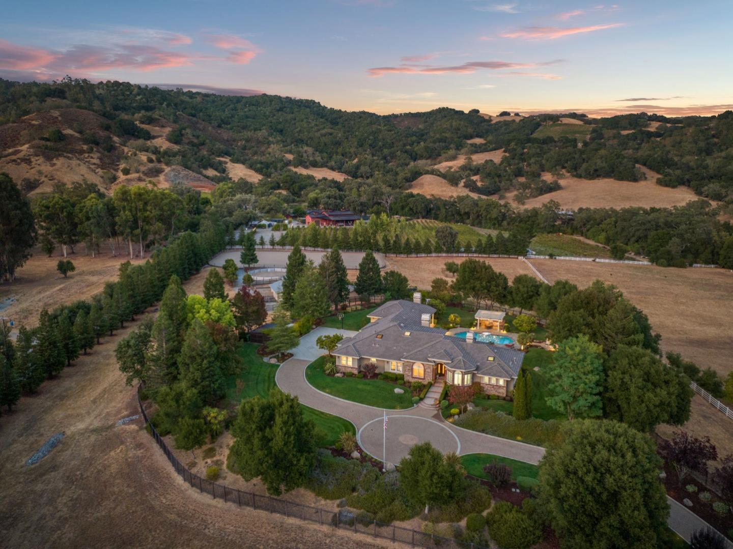 Detail Gallery Image 56 of 58 For 6585 Redwood Retreat Rd, Gilroy,  CA 95020 - 4 Beds | 3/1 Baths
