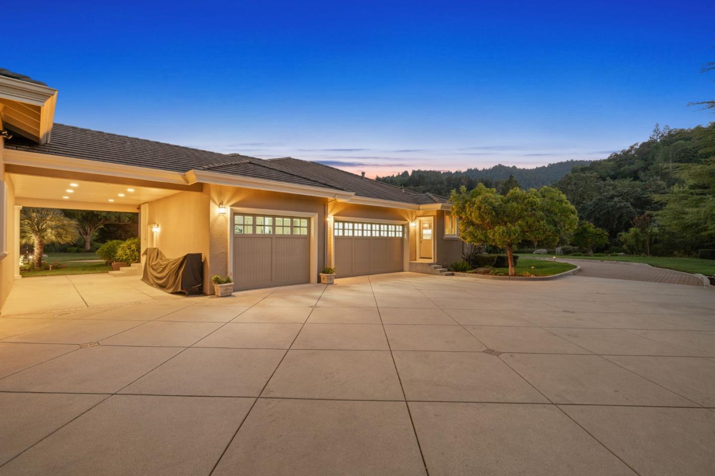 Detail Gallery Image 6 of 58 For 6585 Redwood Retreat Rd, Gilroy,  CA 95020 - 4 Beds | 3/1 Baths