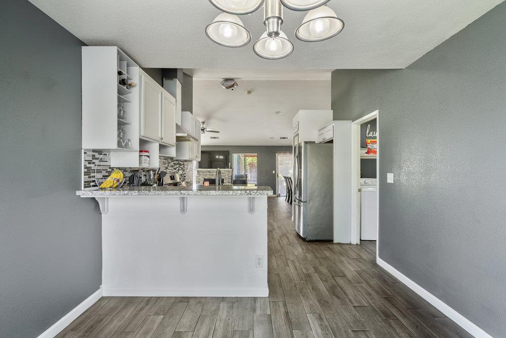 Detail Gallery Image 14 of 37 For 748 Ashbury Ct, Los Banos,  CA 93635 - 3 Beds | 2 Baths