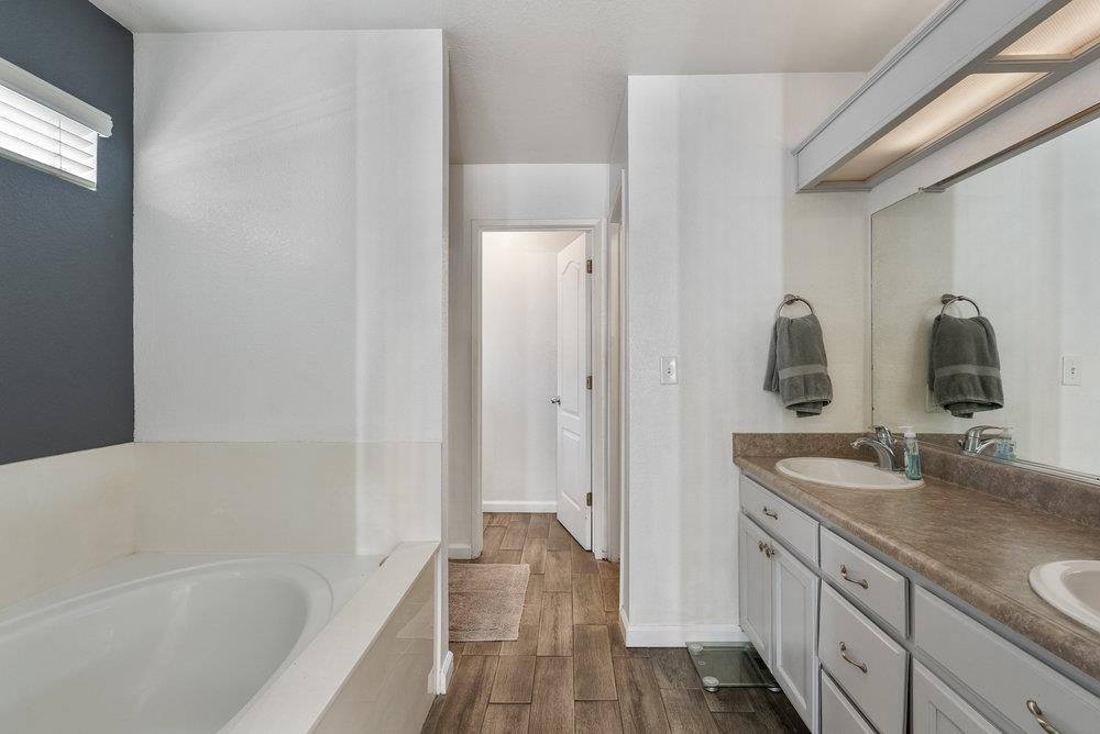 Detail Gallery Image 21 of 37 For 748 Ashbury Ct, Los Banos,  CA 93635 - 3 Beds | 2 Baths