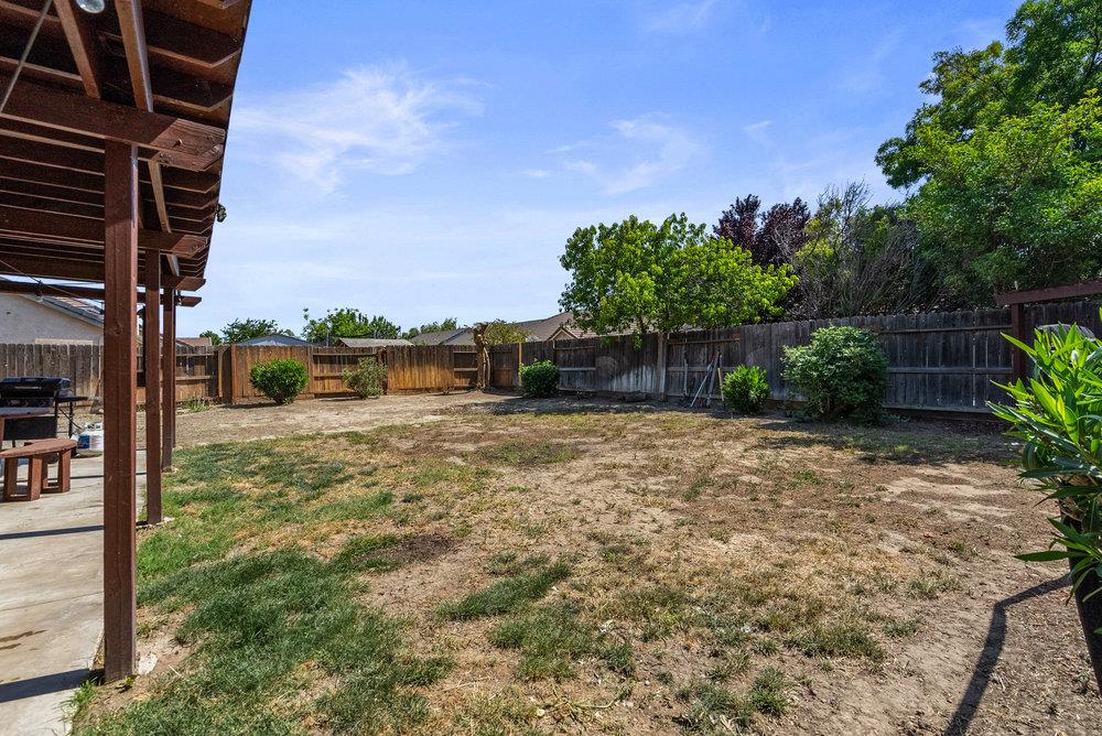 Detail Gallery Image 32 of 37 For 748 Ashbury Ct, Los Banos,  CA 93635 - 3 Beds | 2 Baths