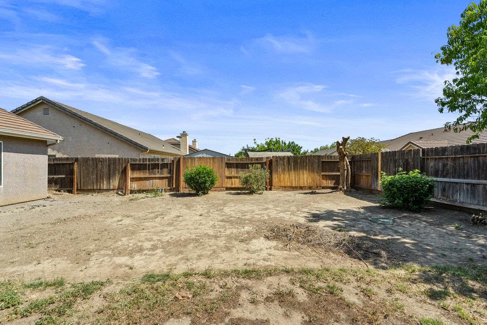 Detail Gallery Image 35 of 37 For 748 Ashbury Ct, Los Banos,  CA 93635 - 3 Beds | 2 Baths
