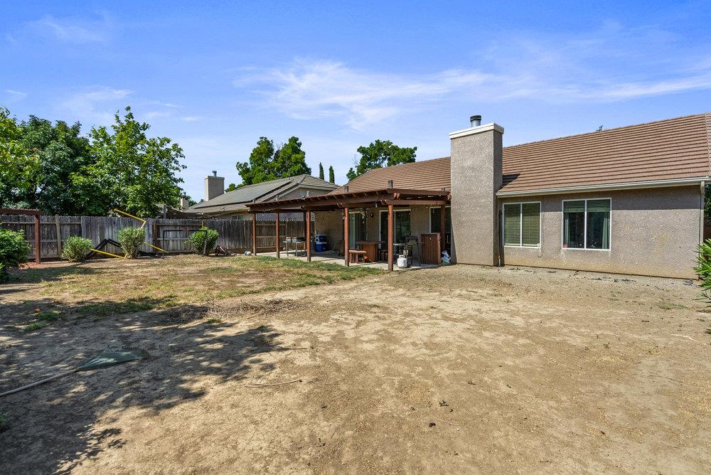 Detail Gallery Image 36 of 37 For 748 Ashbury Ct, Los Banos,  CA 93635 - 3 Beds | 2 Baths