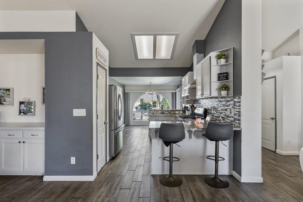 Detail Gallery Image 9 of 37 For 748 Ashbury Ct, Los Banos,  CA 93635 - 3 Beds | 2 Baths