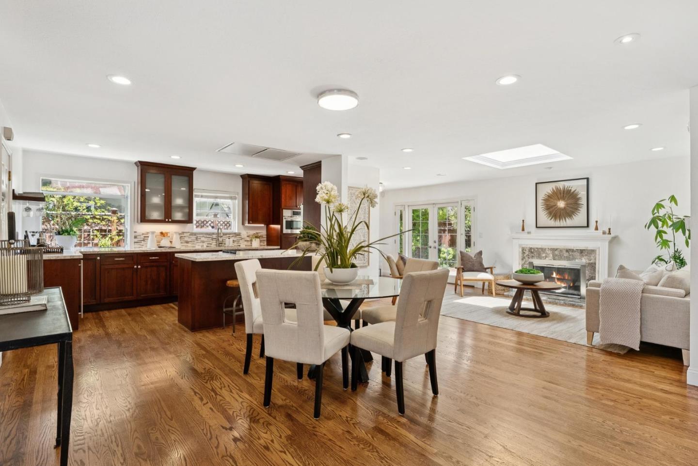 Detail Gallery Image 10 of 36 For 218 Jo Dr, Los Gatos,  CA 95032 - 3 Beds | 2 Baths