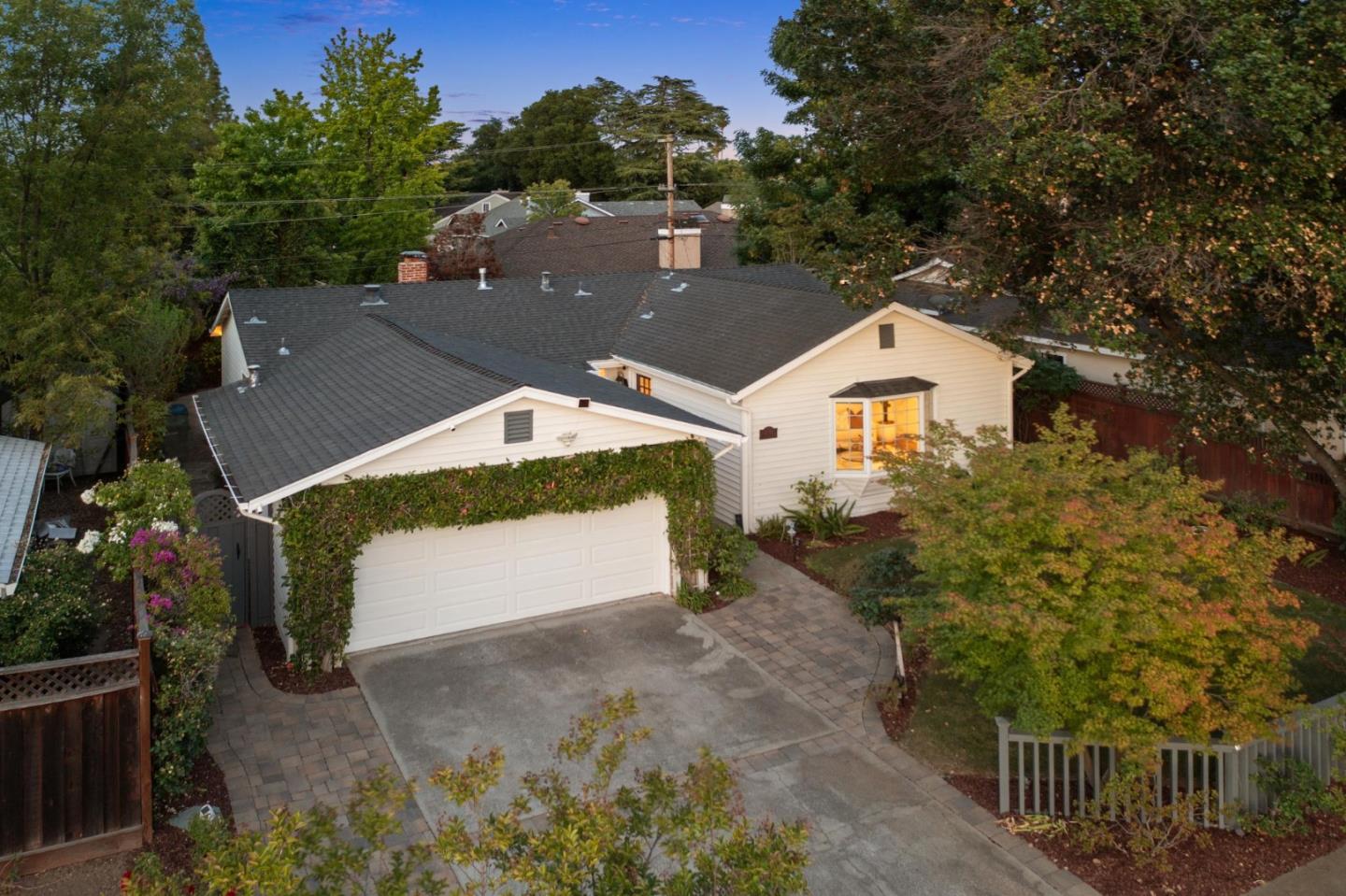 Detail Gallery Image 2 of 36 For 218 Jo Dr, Los Gatos,  CA 95032 - 3 Beds | 2 Baths