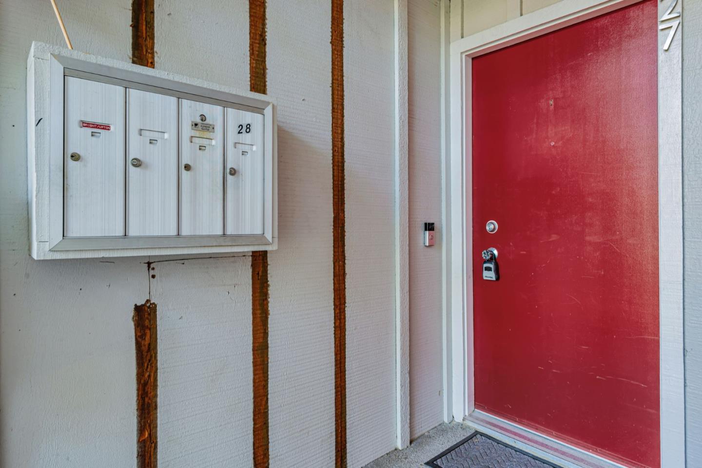 Detail Gallery Image 2 of 43 For 255 S Rengstorff Ave #27,  Mountain View,  CA 94040 - 2 Beds | 1 Baths