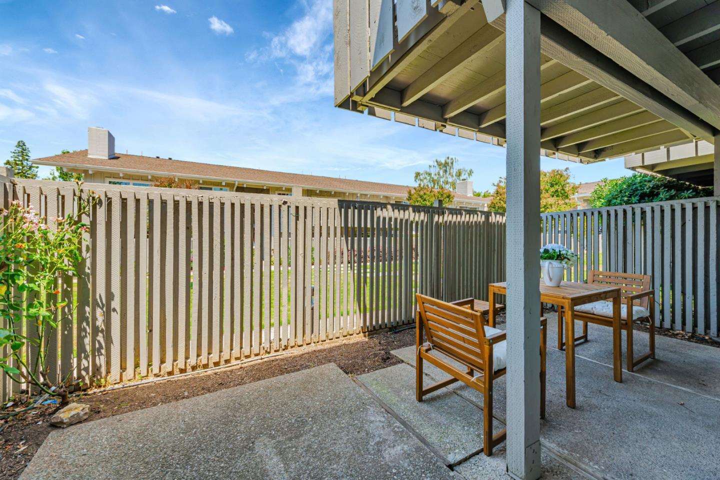 Detail Gallery Image 27 of 43 For 255 S Rengstorff Ave #27,  Mountain View,  CA 94040 - 2 Beds | 1 Baths