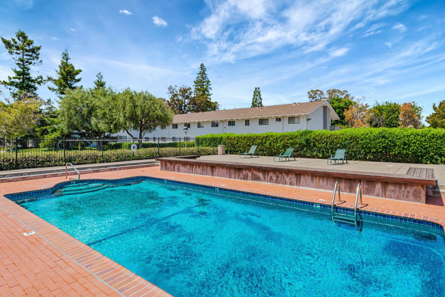 Detail Gallery Image 37 of 43 For 255 S Rengstorff Ave #27,  Mountain View,  CA 94040 - 2 Beds | 1 Baths