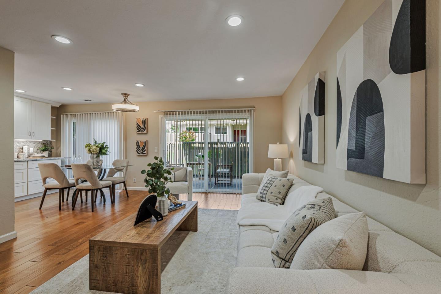 Detail Gallery Image 6 of 43 For 255 S Rengstorff Ave #27,  Mountain View,  CA 94040 - 2 Beds | 1 Baths