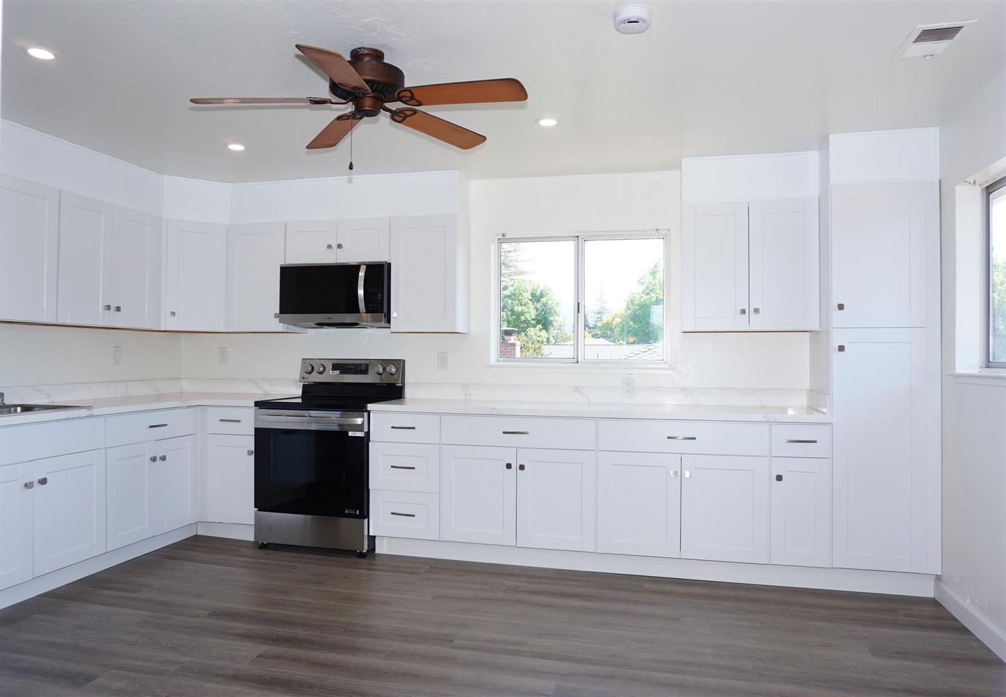 Detail Gallery Image 10 of 19 For 104 Hardy Ave, Campbell,  CA 95008 - 5 Beds | 3 Baths