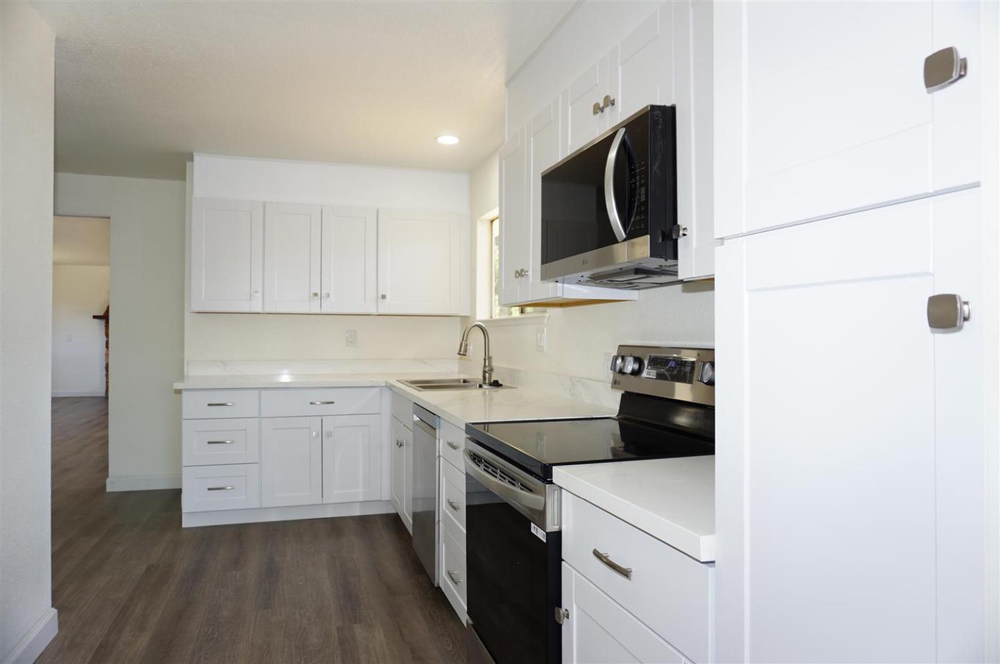 Detail Gallery Image 6 of 19 For 104 Hardy Ave, Campbell,  CA 95008 - 5 Beds | 3 Baths