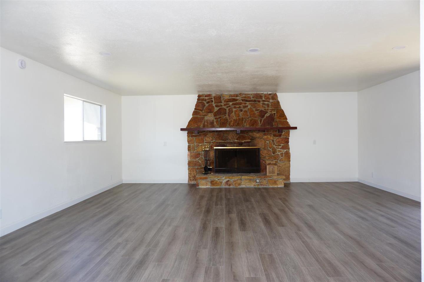 Detail Gallery Image 8 of 19 For 104 Hardy Ave, Campbell,  CA 95008 - 5 Beds | 3 Baths