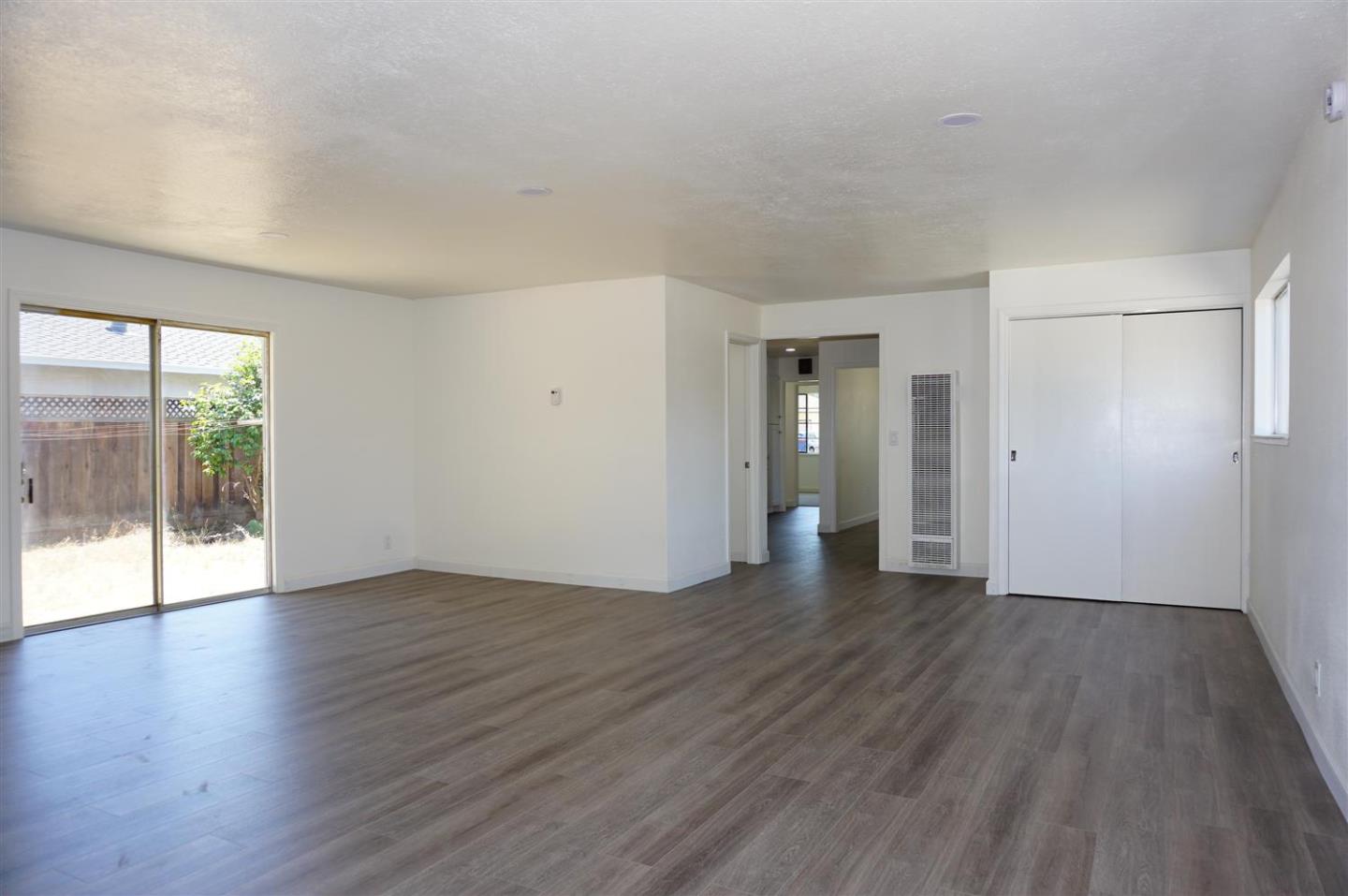 Detail Gallery Image 9 of 19 For 104 Hardy Ave, Campbell,  CA 95008 - 5 Beds | 3 Baths
