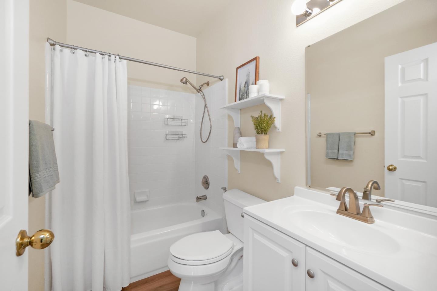 Detail Gallery Image 32 of 46 For 3902 Coyote Cir, Clayton,  CA 94517 - 2 Beds | 2 Baths
