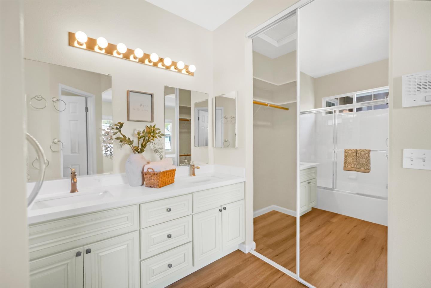Detail Gallery Image 33 of 46 For 3902 Coyote Cir, Clayton,  CA 94517 - 2 Beds | 2 Baths