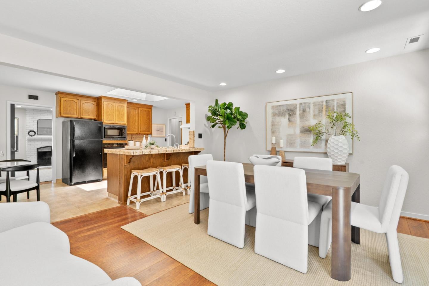Detail Gallery Image 8 of 18 For 1057 Salerno Dr, Campbell,  CA 95008 - 3 Beds | 2 Baths