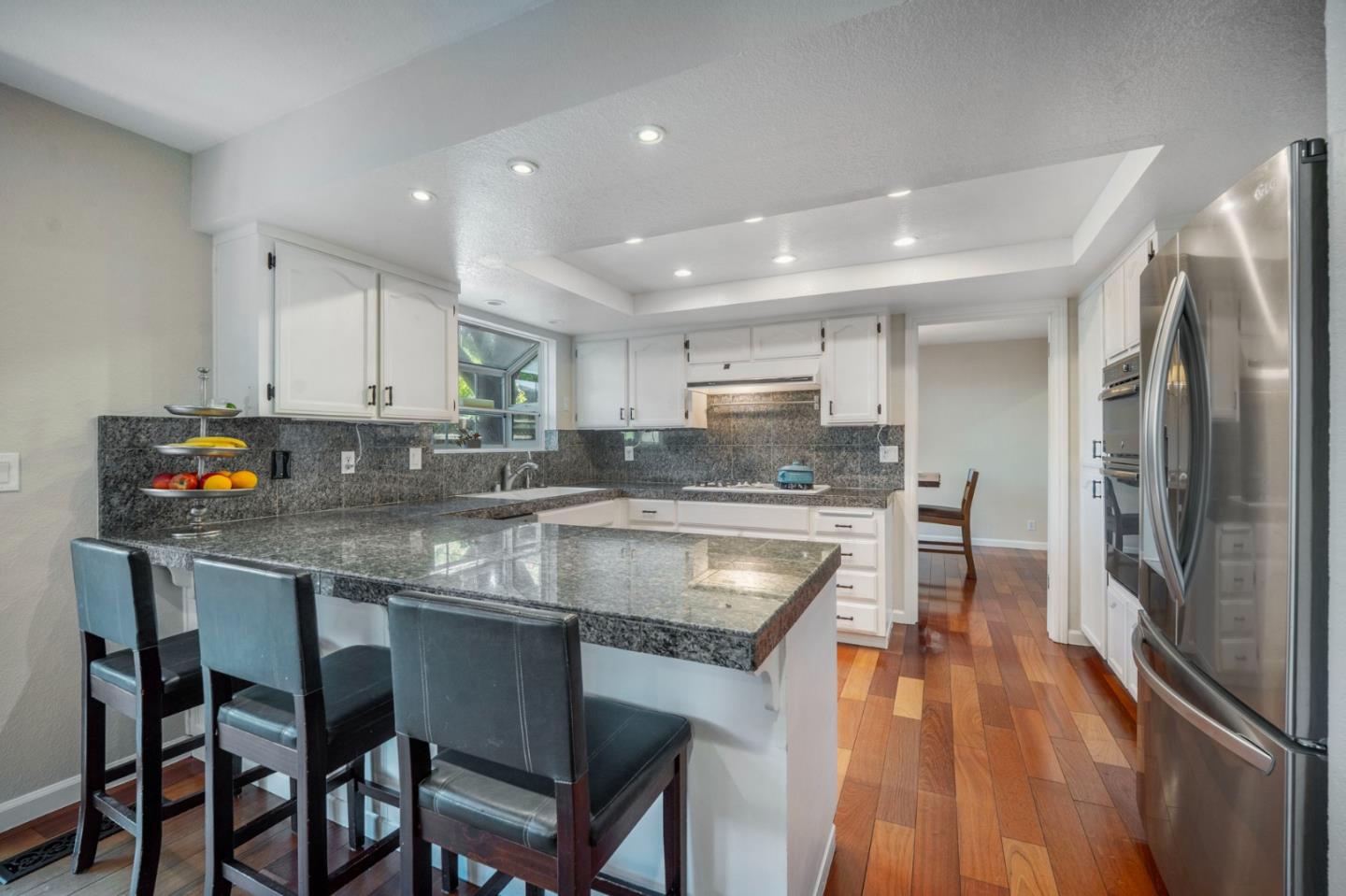 Detail Gallery Image 11 of 40 For 815 Oak Park Dr, Morgan Hill,  CA 95037 - 4 Beds | 2/1 Baths