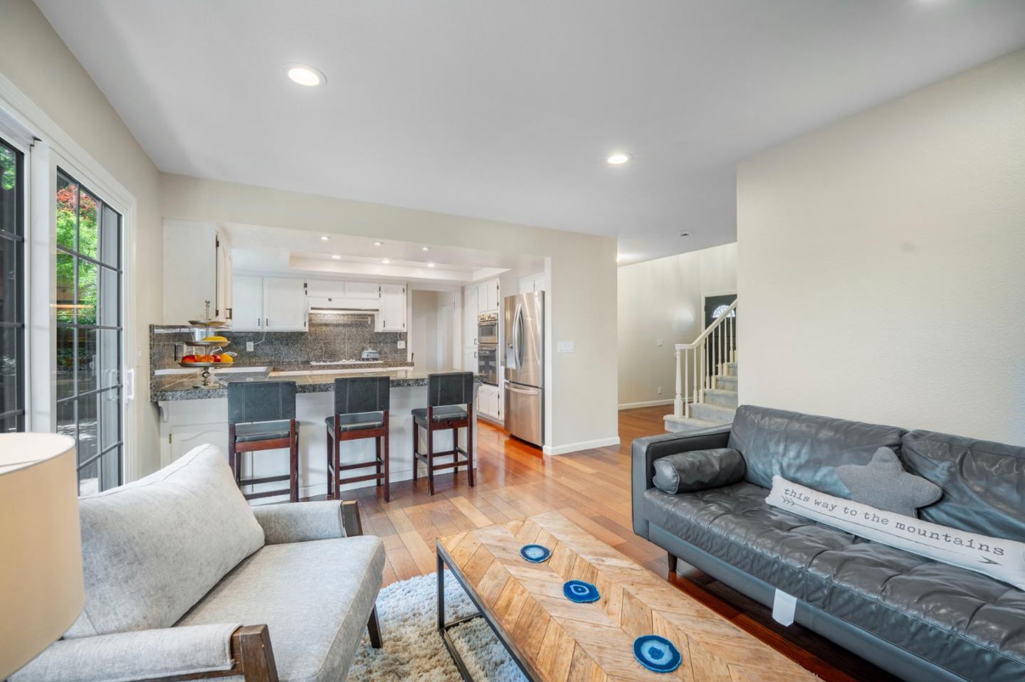 Detail Gallery Image 15 of 40 For 815 Oak Park Dr, Morgan Hill,  CA 95037 - 4 Beds | 2/1 Baths