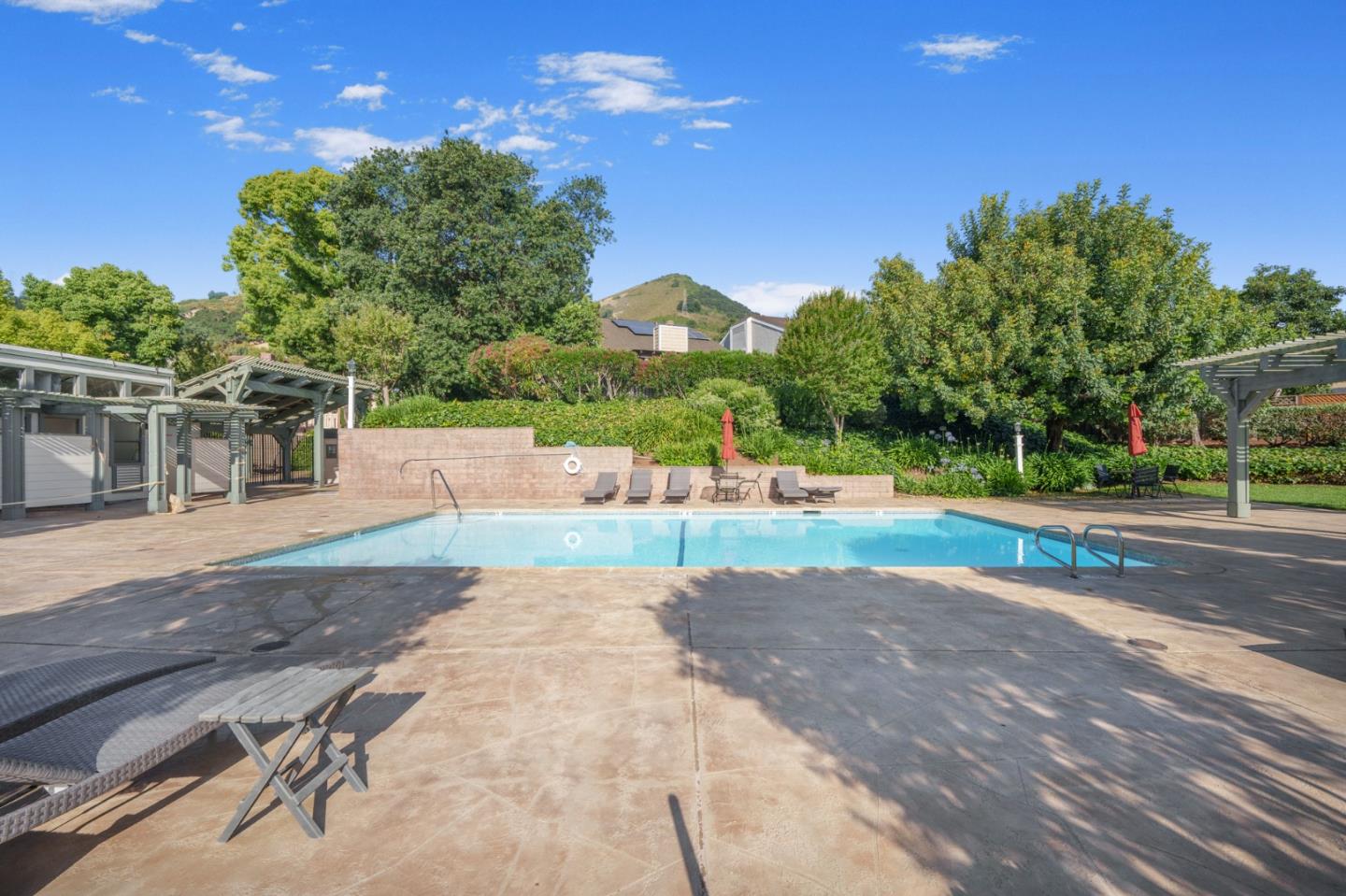 Detail Gallery Image 31 of 40 For 815 Oak Park Dr, Morgan Hill,  CA 95037 - 4 Beds | 2/1 Baths