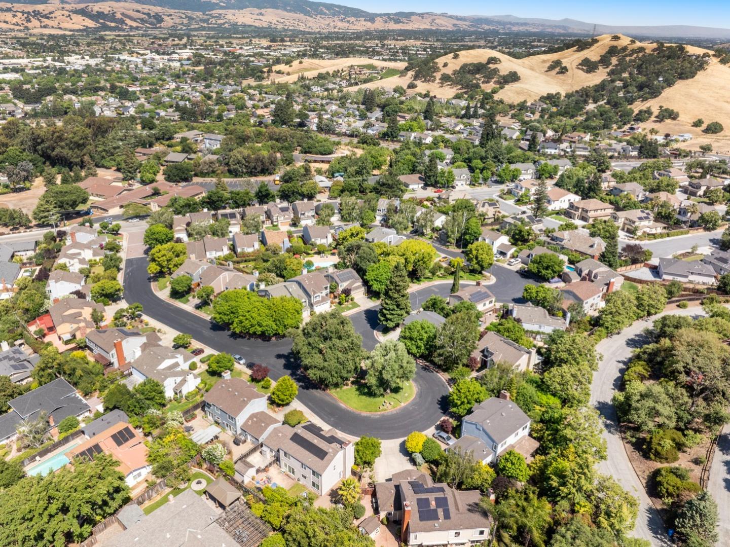 Detail Gallery Image 37 of 40 For 815 Oak Park Dr, Morgan Hill,  CA 95037 - 4 Beds | 2/1 Baths