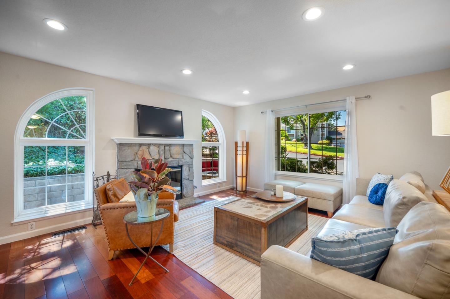 Detail Gallery Image 6 of 40 For 815 Oak Park Dr, Morgan Hill,  CA 95037 - 4 Beds | 2/1 Baths