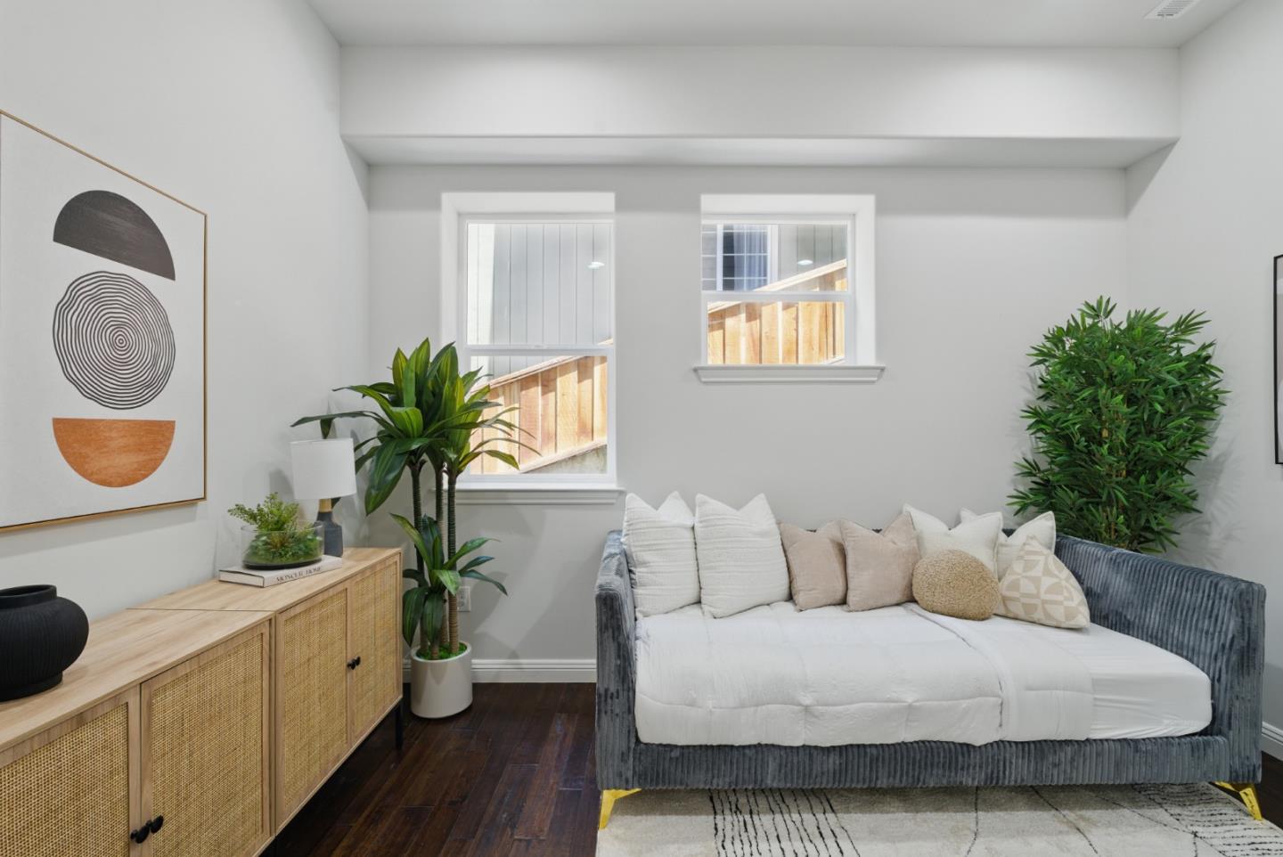Detail Gallery Image 12 of 41 For 6868 Moore Dr, Oakland,  CA 94611 - 5 Beds | 4 Baths
