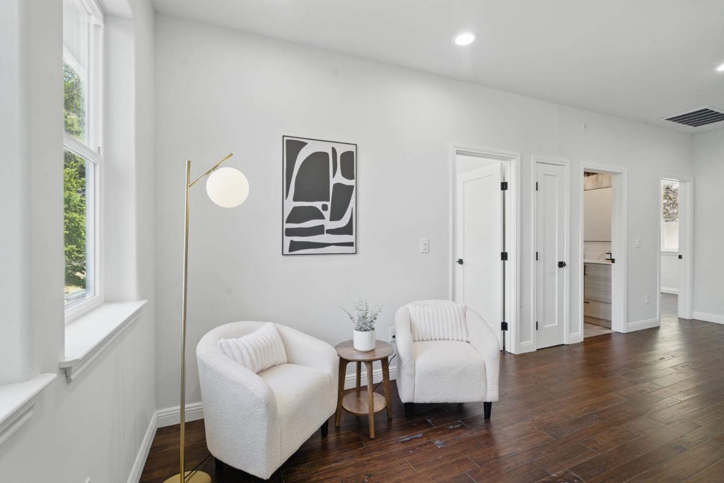Detail Gallery Image 17 of 41 For 6868 Moore Dr, Oakland,  CA 94611 - 5 Beds | 4 Baths