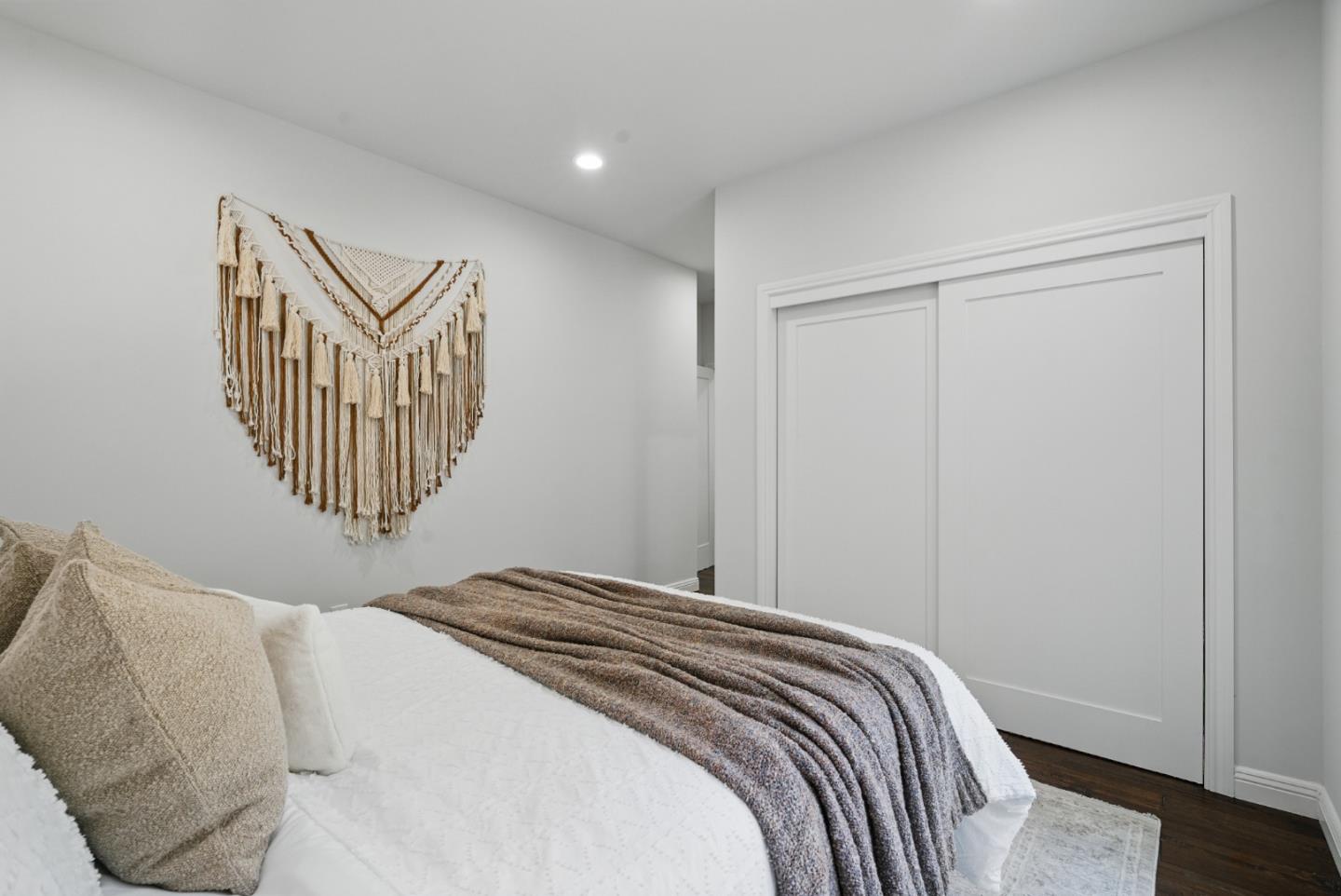 Detail Gallery Image 37 of 41 For 6868 Moore Dr, Oakland,  CA 94611 - 5 Beds | 4 Baths