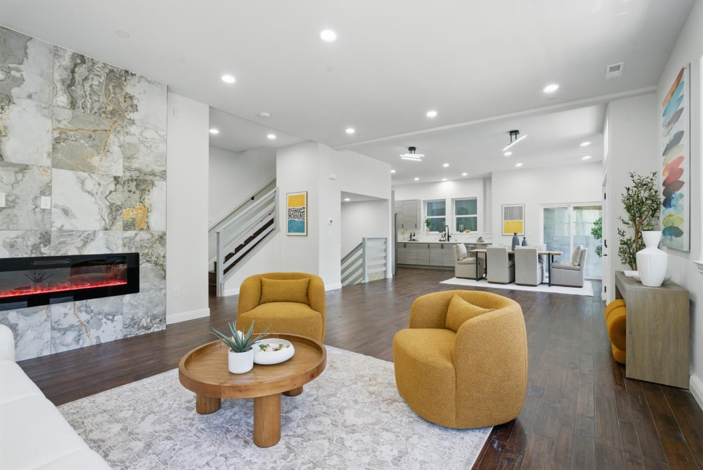 Detail Gallery Image 4 of 41 For 6868 Moore Dr, Oakland,  CA 94611 - 5 Beds | 4 Baths