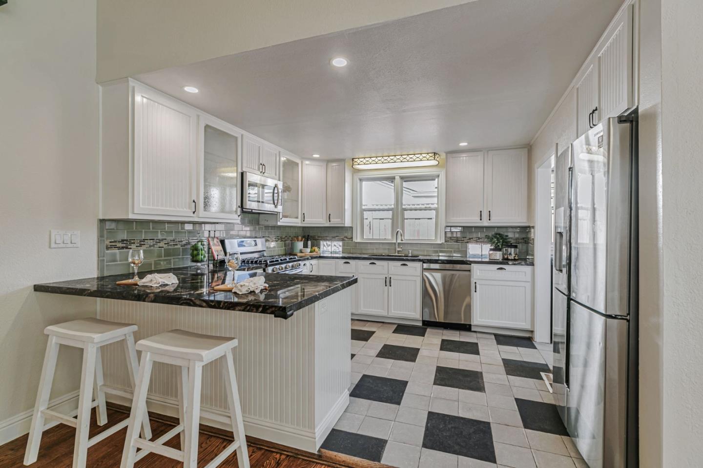 Detail Gallery Image 13 of 49 For 668 Curtner Ave, Campbell,  CA 95008 - 3 Beds | 2/1 Baths